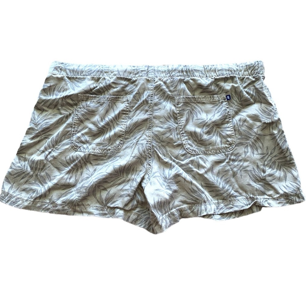 Gap Women’s Size XXL Green Leaf Print Shorts - Picture 3 of 4